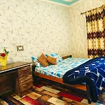 Luminaire Homestay