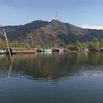 New Dunhill Houseboat