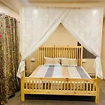 The Chinar Retreat Hut