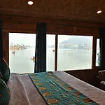The Smith Palace Group Of Houseboats