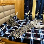 Behtereen Resorts