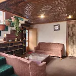 Green House With Kitchen