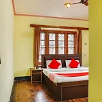 New Crown Hotel
