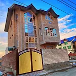Home Stay In Srinagar Kashmir