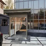 Hotel Manora Palace