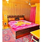 Plato Excellence Accommodation & Transportation