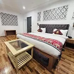 De Elaaf The Luxury Stay
