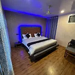 Hotel Luxury Inn