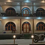 Dameer Palace