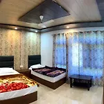 Damir Palace
