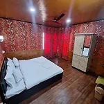 Hotel Naseem