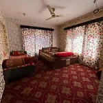 Hotel Kashmir Heaven