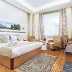 Hotel Arison