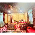 Mossess Group Of Houseboats