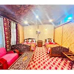 Mossess Group Of Houseboats