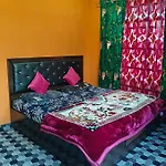 Bakhshi Holiday Home Stay