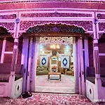 The Hareem Group Of Houseboats