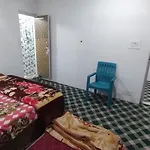 Gulzar Guest House 6Bhk