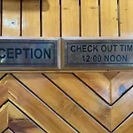 Hotel Naya Kashmir