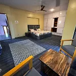 Maqsoom Villa I Entire Villa Near Srinagar Airport And Dal Lake I 4 Br