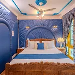 Saffronstays King Mahal