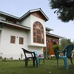 The Bilt Farmhouse