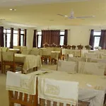 Hotel All Seasons Curious