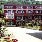 Swiss Hotel Kashmir