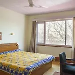 Hotel Pamposh