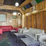 Hotel Pamposh