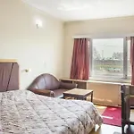 Hotel Pamposh