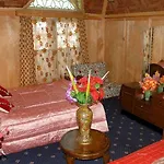 Kohimaran Group Of Houseboats