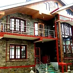 Hotel Nishat