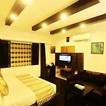 22 Enclave Evoke Lifestyle