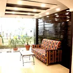 Hotel New Park At Dal Lake