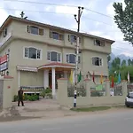 Oyo 4642 Hotel Nishat View
