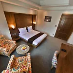 Hotel The Victory