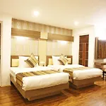 22 Enclave Evoke Lifestyle