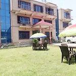 Hotel Royal Reshi