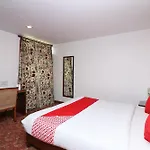 Oyo 19478 Paradise Gateway