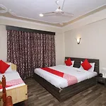 Oyo 19540 Hotel Royal Bahaar