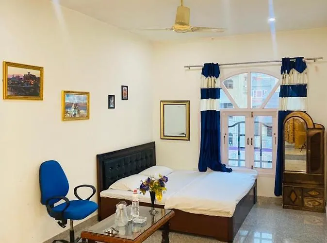 Pall Residency