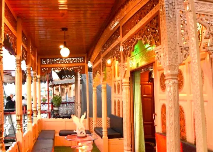 Heritage Amina Group Of Houseboats