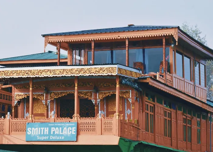 The Smith Palace Group Of Houseboats