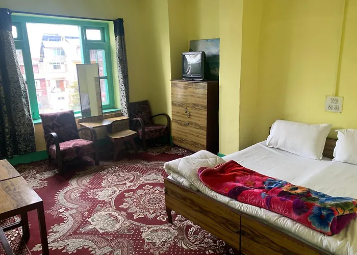 Hotel Embassy