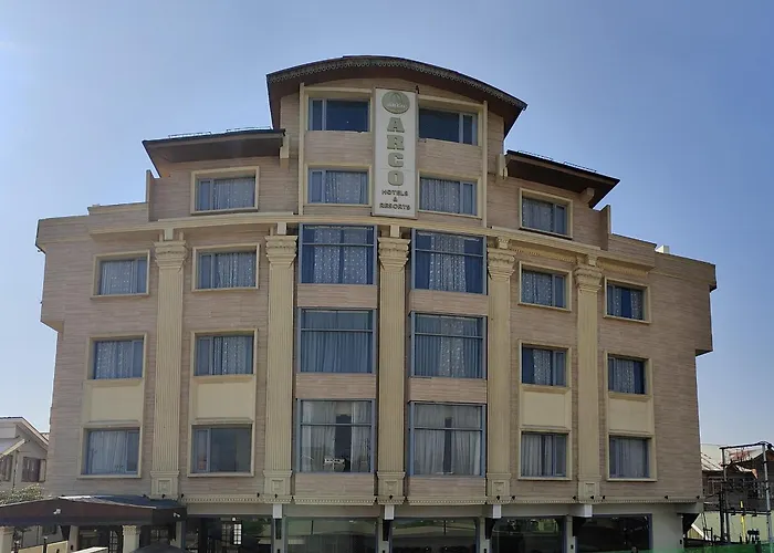Arco Hotels And Resorts Srinagar