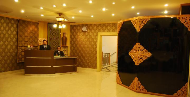 Oyo 4642 Nishat View 3*