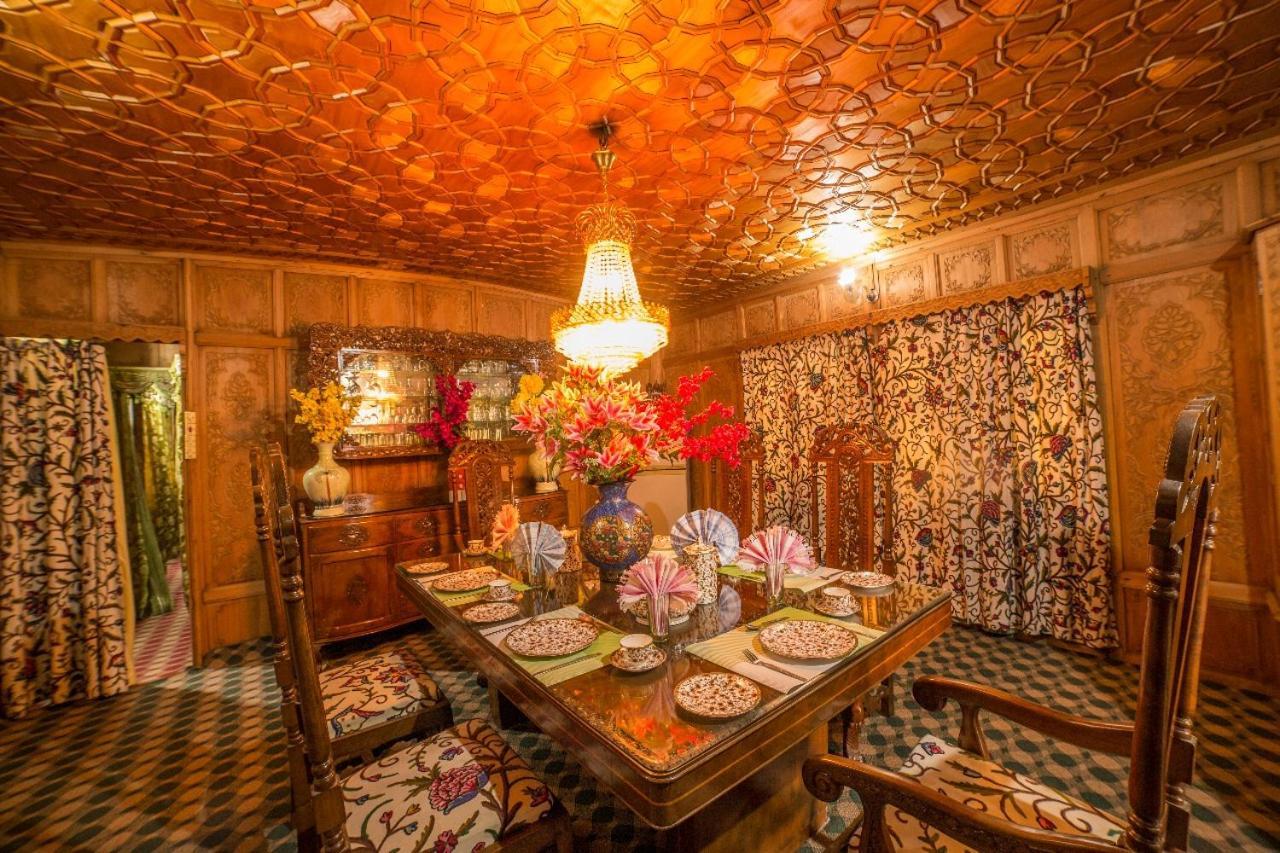 Hotel Swan Heritage Houseboats Srinagar (Jammu and Kashmir)