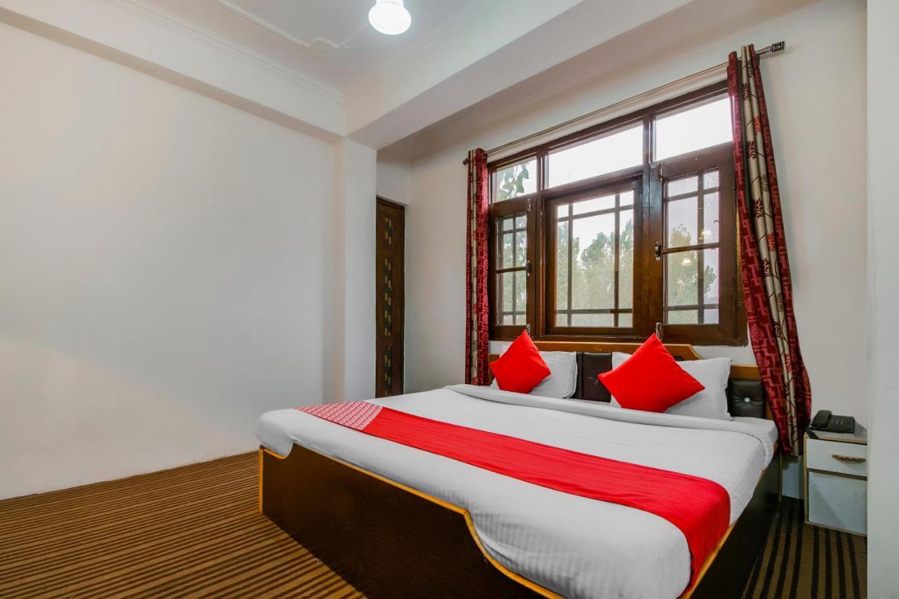 Oyo 12445 Marhaba United Hotel Srinagar (Jammu and Kashmir)