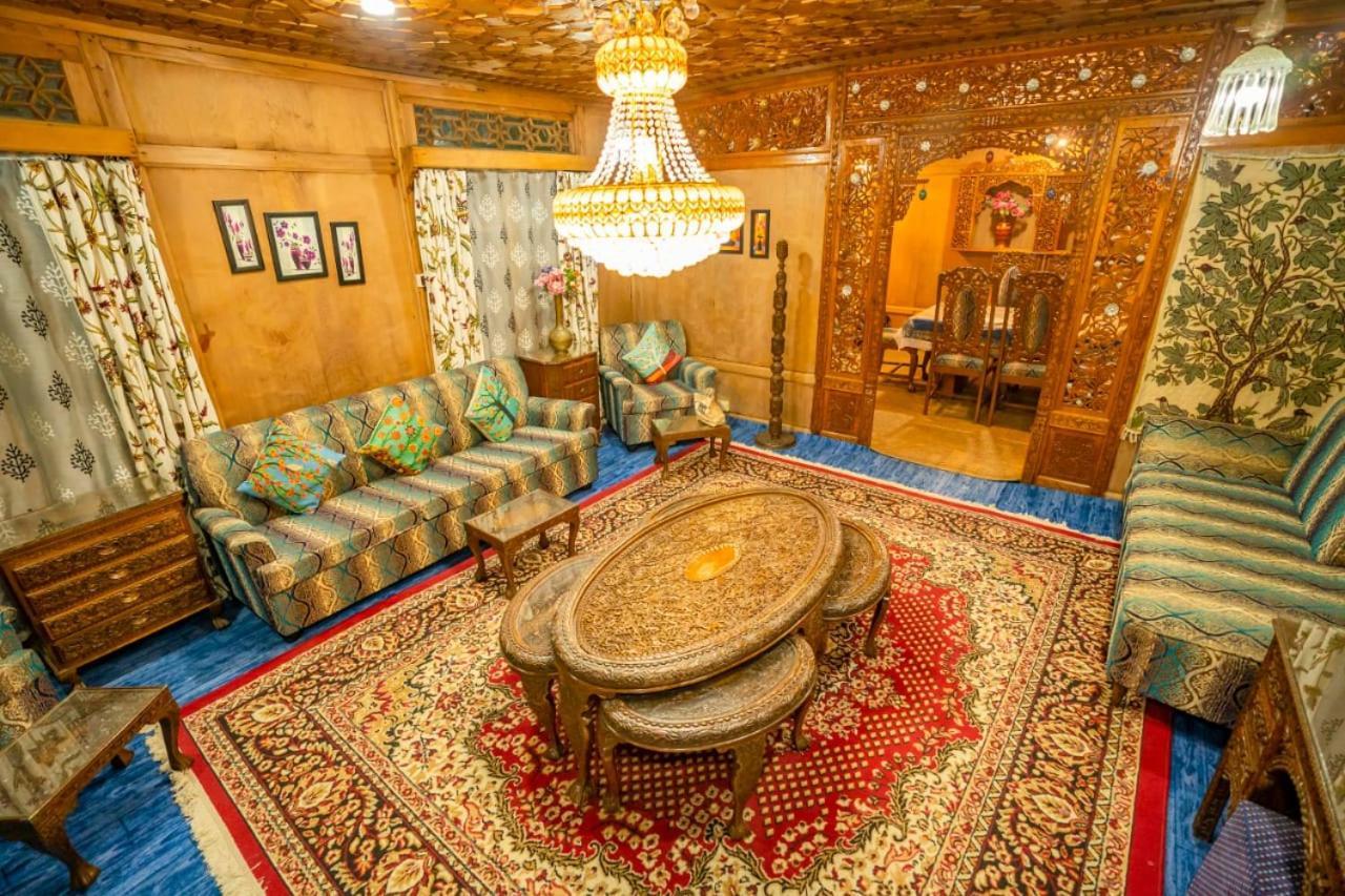 New Bombay Heritage Group Of Houseboats Botel Srinagar (Jammu and Kashmir)